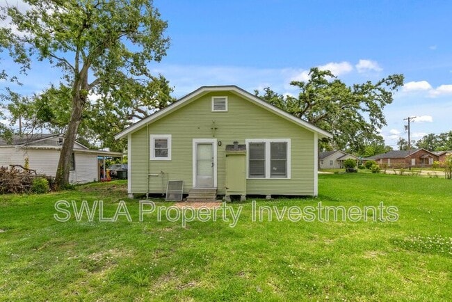 711 16th St in Lake Charles, LA - Building Photo - Building Photo