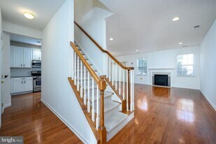 249 Concord Pl in Pennington, NJ - Building Photo