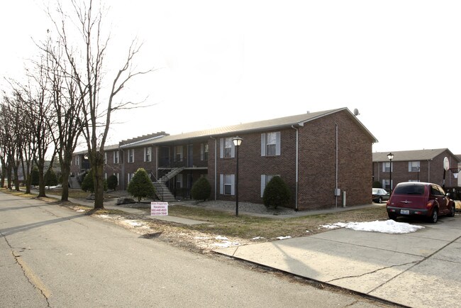 Manor Hall Apartments in Louisville, KY - Foto de edificio - Building Photo