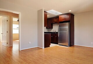 340 N La Fayette Park Pl in Los Angeles, CA - Building Photo - Building Photo