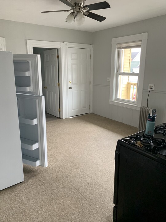 199 Kelley St in Manchester, NH - Building Photo