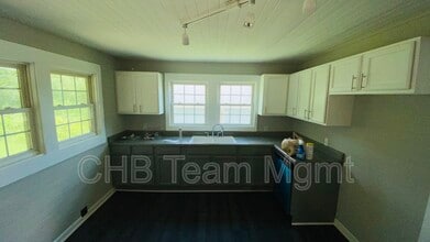 8 Briarwood Ln in Cartersville, GA - Building Photo - Building Photo