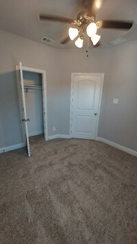 1425 Waverley Dr photo'