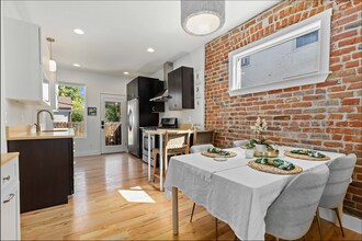 1217 E 26th Ave in Denver, CO - Foto de edificio - Building Photo