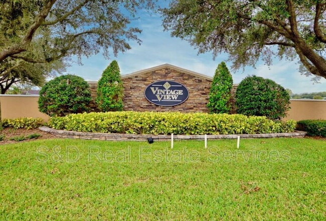 property at 5520 Vintage View Pass