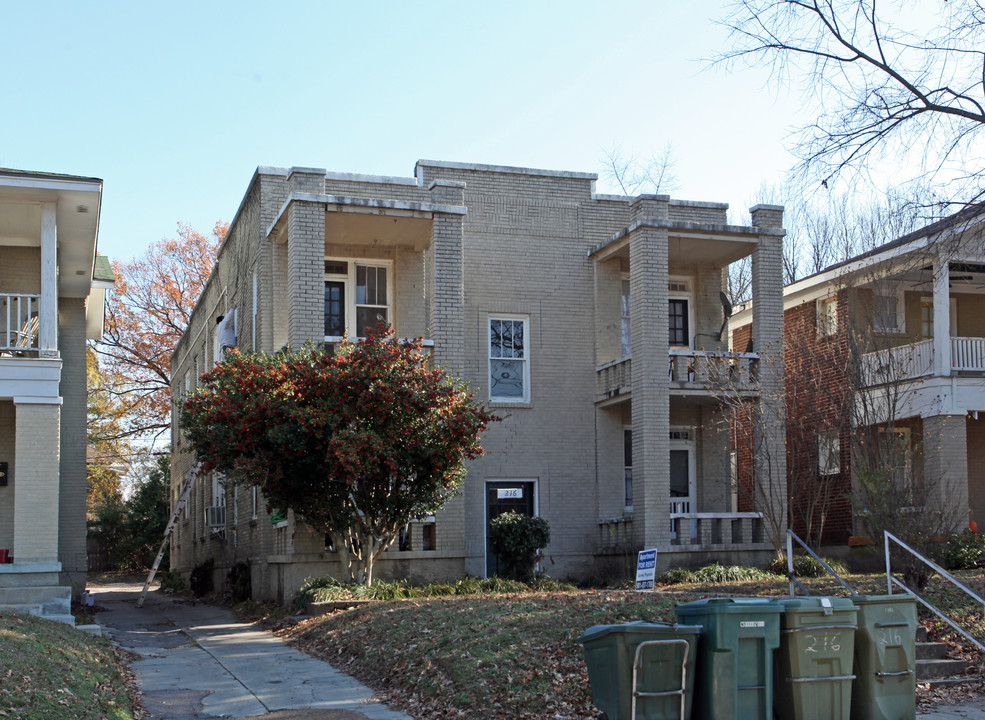 216 N Willett St in Memphis, TN - Foto de edificio