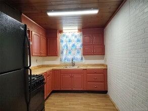 32 Vernon Terrace in Poughkeepsie, NY - Building Photo - Building Photo