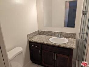 633 N Sweetzer Ave in West Hollywood, CA - Building Photo - Building Photo
