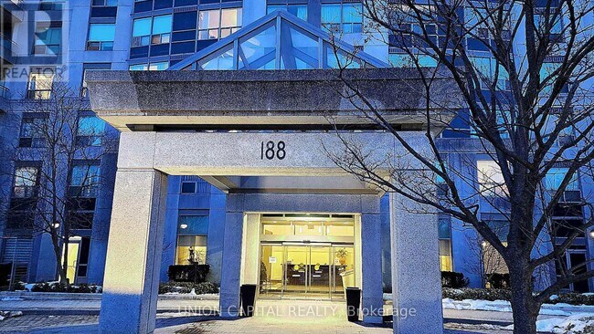 188 Doris Ave in Toronto, ON - Building Photo - Building Photo