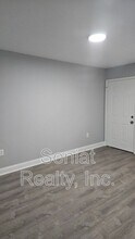 924 Deslonde St in New Orleans, LA - Building Photo - Building Photo