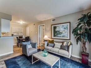 Clear Creek Landing in Houston, TX - Building Photo - Building Photo