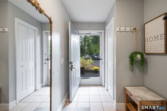 410 Farmington Ave in New Britain, CT - Building Photo - Building Photo