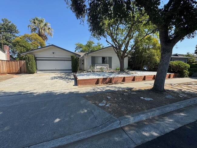 property at 391 Bay St