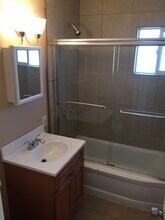 161 Starr Ave, Unit D in Turlock, CA - Building Photo - Building Photo