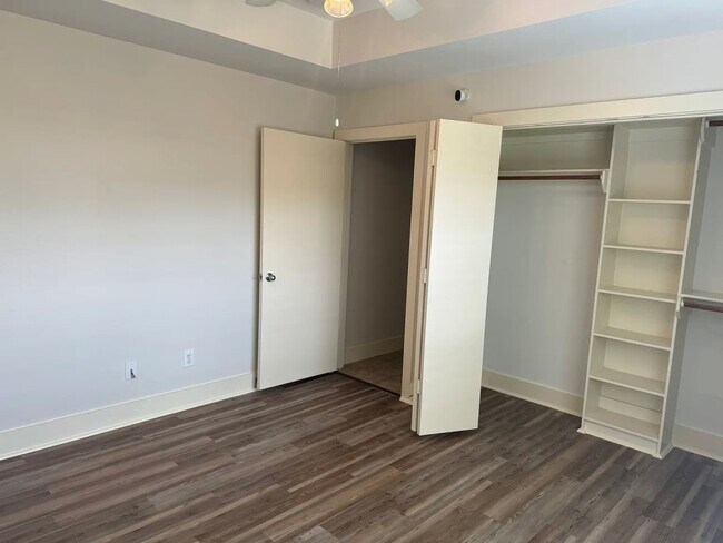 property at 3417 Rolgom Pl Ct