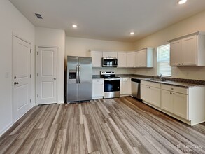 100 Hyde Pk in Winder, GA - Building Photo - Building Photo