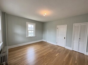 56 S Main St, Unit A in Uxbridge, MA - Building Photo - Building Photo