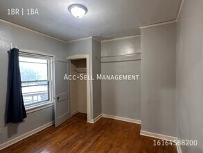 209 Valley Ave NW in Grand Rapids, MI - Building Photo - Building Photo