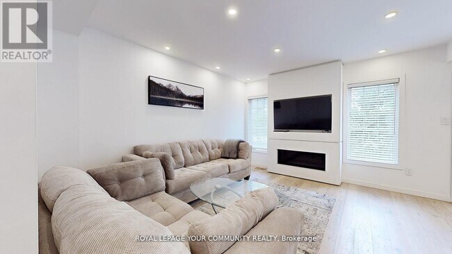 47 Walkview Crescent in Richmond Hill, ON - Building Photo - Building Photo