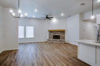 12106 Elkhart Ave in Lubbock, TX - Building Photo - Building Photo