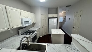 3385 Hidden Cove Cir in Peachtree Corners, GA - Building Photo - Building Photo