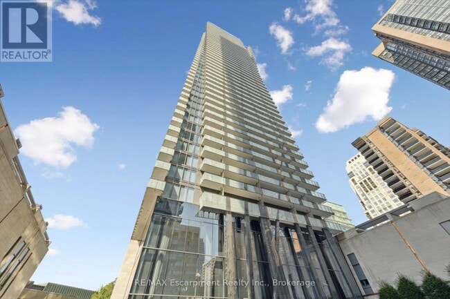 property at 2803-65-2065 St Mary St