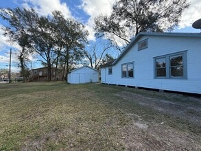 4305 Fonville Ave in Beaumont, TX - Building Photo - Building Photo