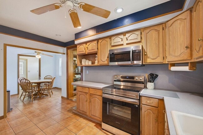 704 Juniper Dr in North Palm Beach, FL - Building Photo - Building Photo