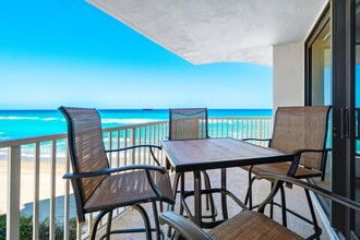 5480 N Ocean Dr in West Palm Beach, FL - Building Photo - Building Photo