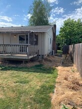 5535 SW Lombard Ave in Beaverton, OR - Building Photo - Building Photo