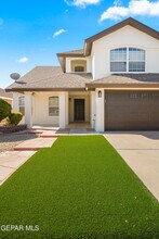 12280 Red Sun Dr in El Paso, TX - Building Photo - Building Photo