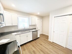 332 N Chester Ave in Indianapolis, IN - Building Photo - Building Photo