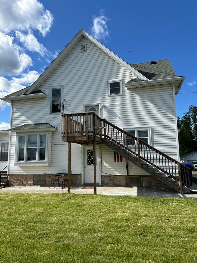 408 N Main St, Unit 408 1-2