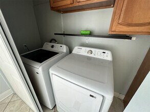 445 NE 109th St in Miami, FL - Building Photo - Building Photo