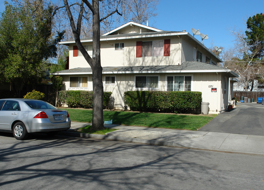 1271 Coronado Dr in Sunnyvale, CA - Foto de edificio