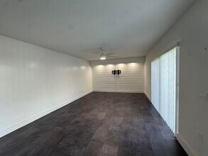 4709 47th Way in West Palm Beach, FL - Building Photo - Building Photo