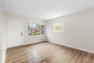 1021 Oaklawn Ave in Norfolk, VA - Building Photo - Building Photo