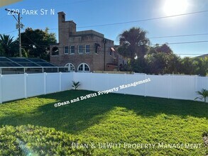 220 Park St N in St. Petersburg, FL - Building Photo - Building Photo