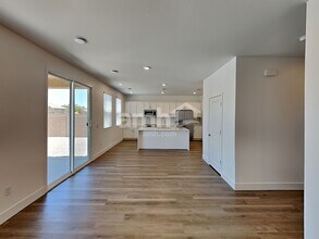9644 Harkes Dr in Tucson, AZ - Foto de edificio - Building Photo