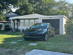 404 SE 14th St in Fort Lauderdale, FL - Building Photo - Building Photo