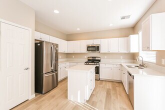 4409 Bacara Ridge Ave in Las Vegas, NV - Building Photo - Building Photo