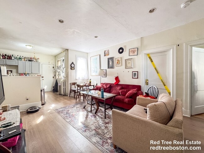 12 Glenville Ave, Unit 1 in Boston, MA - Building Photo - Building Photo