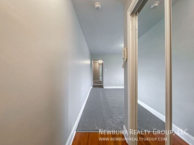 104 W Steuben St in Crafton, PA - Building Photo - Building Photo