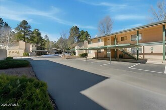 3200 S Litzler Dr in Flagstaff, AZ - Building Photo - Building Photo
