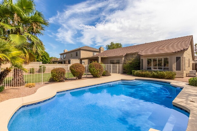 property at 5234 E Danbury Rd