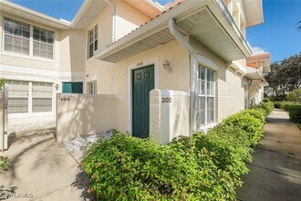 4970 Deerfield Way in Naples, FL - Building Photo - Building Photo