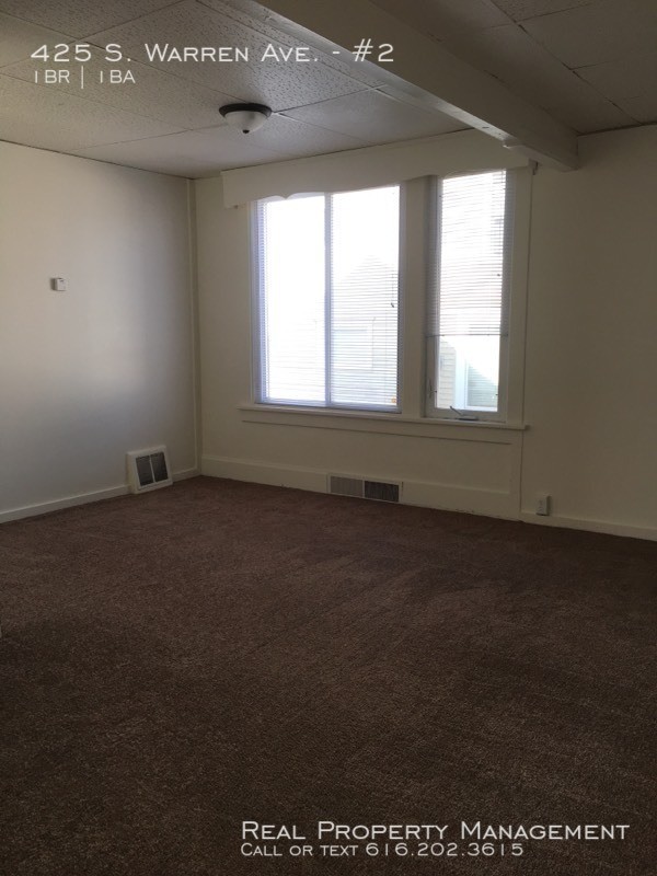 425 S Warren Ave-Unit -#2 in Big Rapids, MI - Building Photo - Building Photo