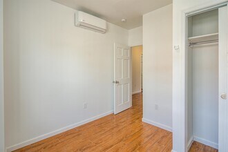 512 Washington St in Hoboken, NJ - Building Photo - Building Photo