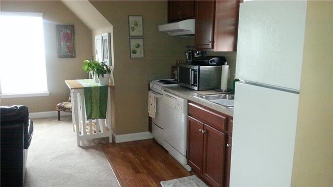 9418 Glenashley Dr in Cornelius, NC - Building Photo - Building Photo