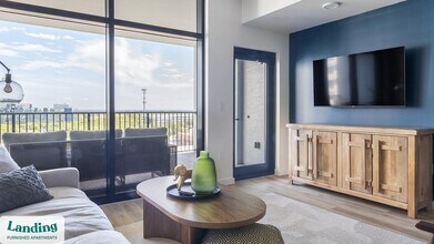 221 Main St N in St. Petersburg, FL - Building Photo - Building Photo